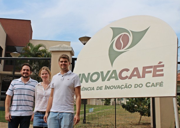 Paulo Henrique Leme, Elinor Benami e Daniel Santos de Carvalho